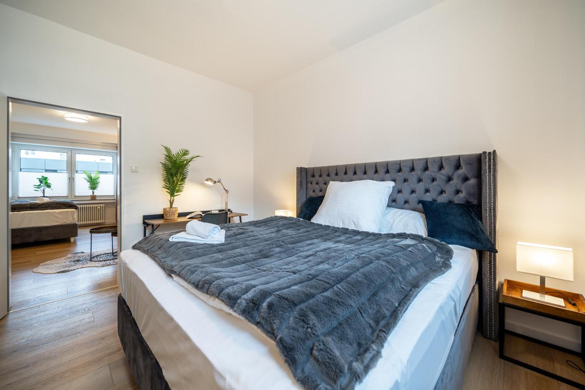 City Wohlfuehloase - Fewo Berger Bielefeld Buitenkant foto
